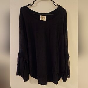 GUC! Free People Black Bell Sleeve Blouse - Medium